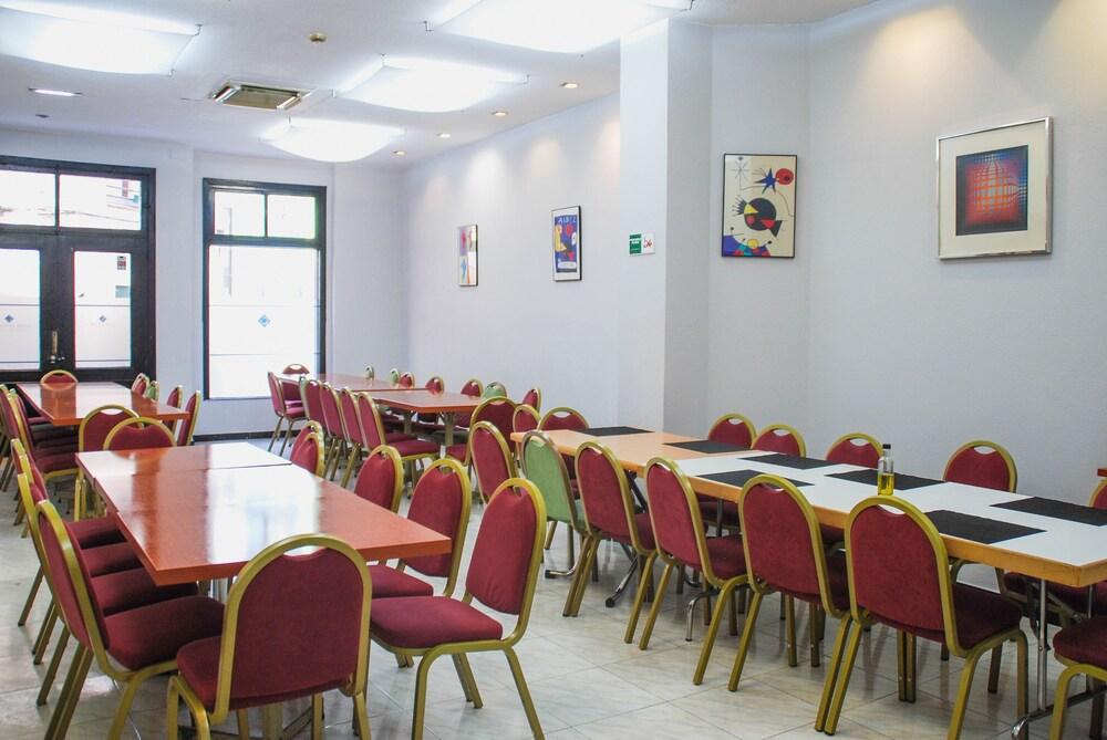 Hotel Faranda Express Pathos Gijón Exterior foto